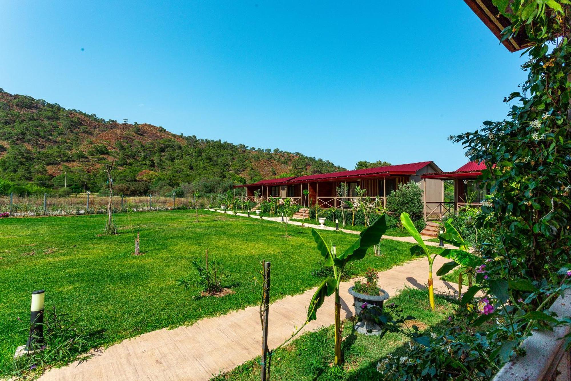Izgen Bungalows Чирали Екстер'єр фото