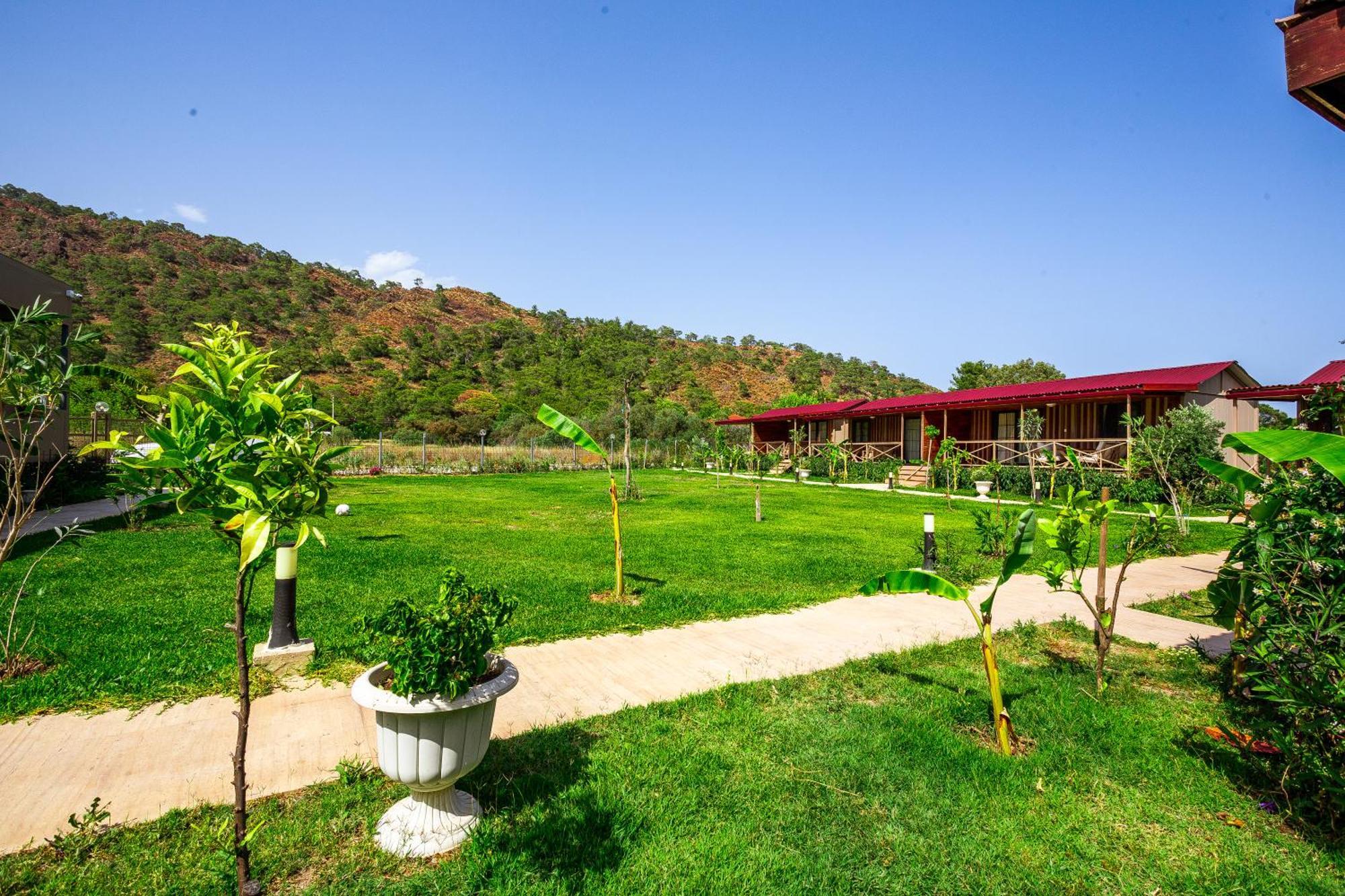 Izgen Bungalows Чирали Екстер'єр фото